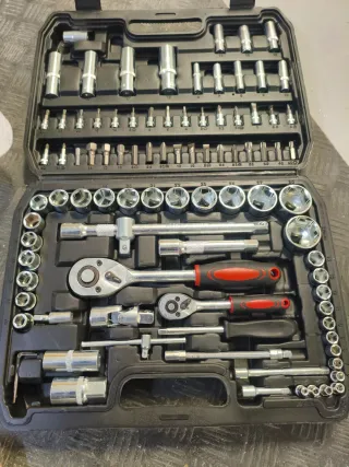 Juego de carraca y vasos