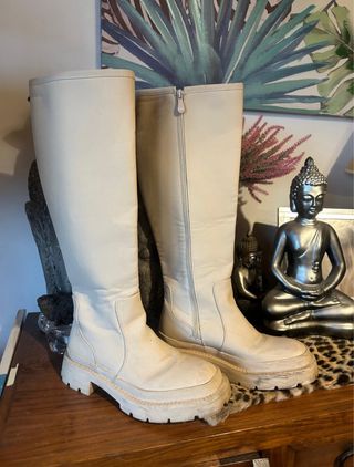 Botas altas crema