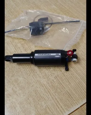 Amortiguador Manitou 190x45 con control remoto