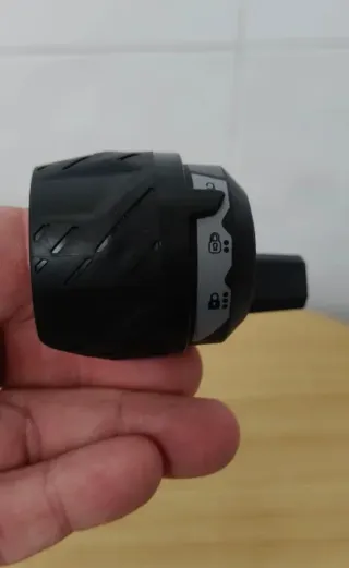 Amortiguador Manitou 190x45 con control remoto