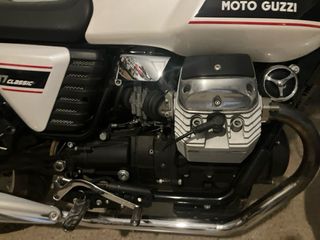 Moto Guzzi V7 Classic Blanca