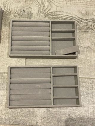 Organizador de joyas gris