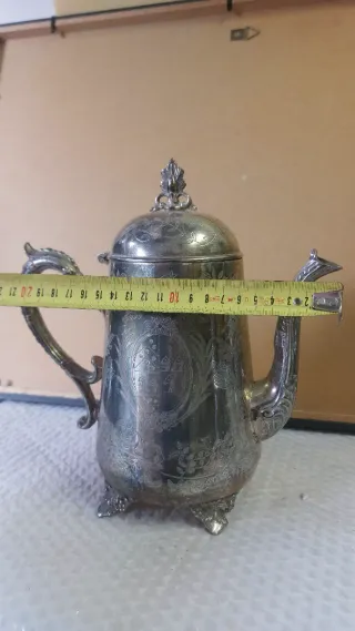 Antica teiera Sheffield collezione Jordan