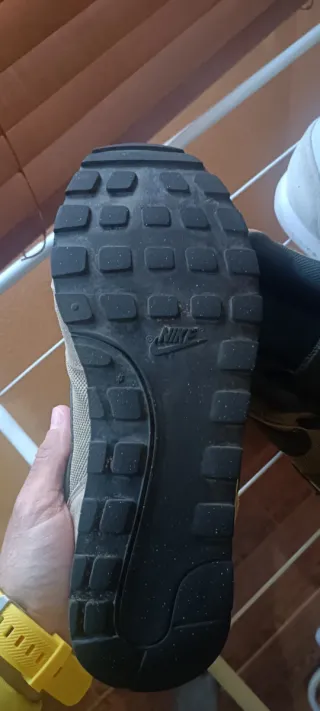 Zapatillas Nike MD Runner 2 Beige/Verde Oliva