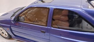 Ford Escort RS Cosworth 1992 Azul 1/18 Otto