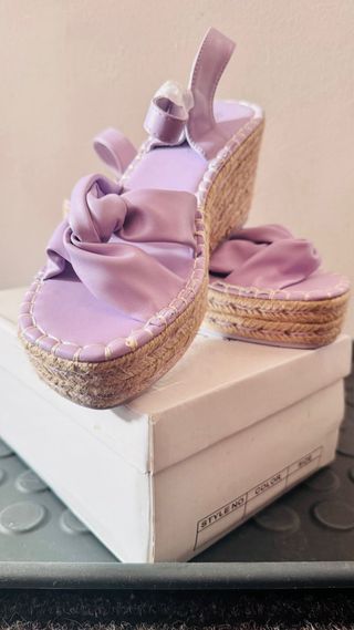 Sandália cunha lilás Bestelle 38