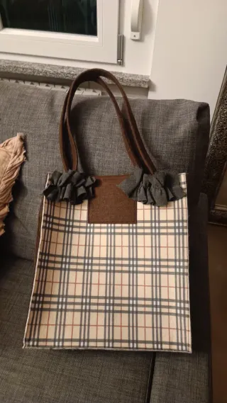 Borsa pannolenci fantasia check marrone e beige