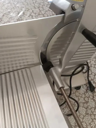 Affettatrice professionale usata