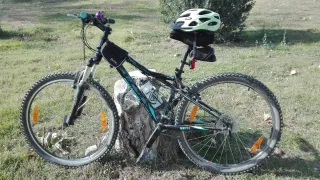 Bicicleta GT Avalanche+casco+fund sillín+ alforjas
