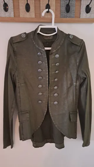 Americana militar verde