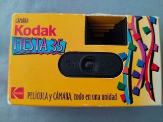 Cámara Kodak Fiesta 35 con película