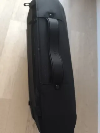 Mochila antirrobo y maleta cabina negra