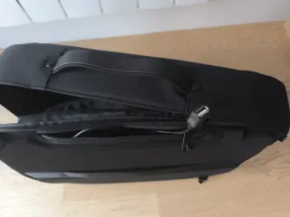 Mochila antirrobo y maleta cabina negra