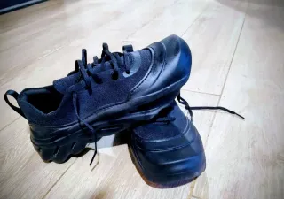 Crocs Sneaker Unisex Echo Surge U Negro