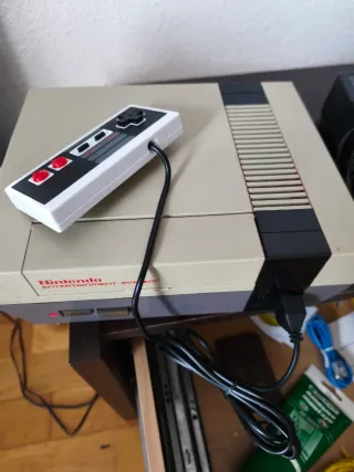 Nintendo NES Consola con 2 Mandos