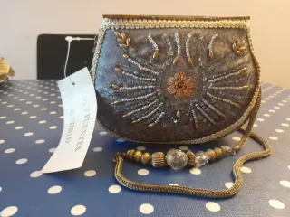 Bolso de fiesta nuevo con pedrería