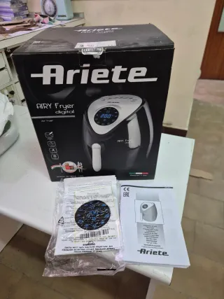 Freidora de aire Ariete averiada