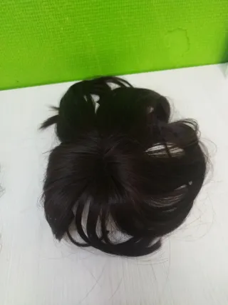 Peluca castaña con flequillo