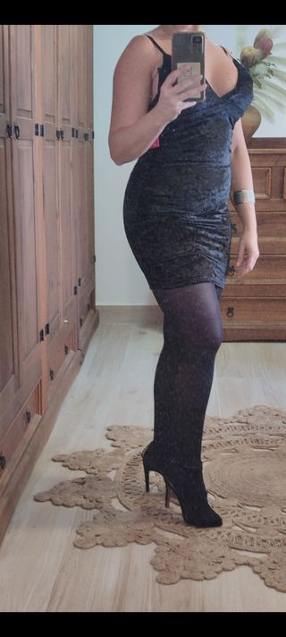 Vestido Terciopelo Negro Corto