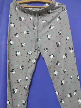 Pijama Disney Mickey Mouse Gris y Rojo