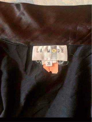 Camisa negra de raso