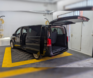 MERCEDES-BENZ Vito 116CDI AT 120kW Tourer Larga