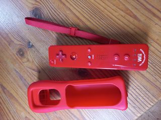 Mando Wii y Wii U Rojo + Funda Roja