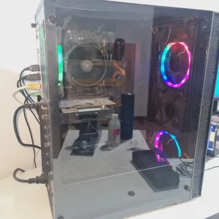 Oportunidad!! PC Gaming AMD Ryzen 3 3200G 16GB RAM