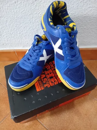 Zapatillas Fútbol Munich Azul y Amarillo
