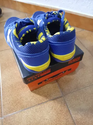 Zapatillas Fútbol Munich Azul y Amarillo