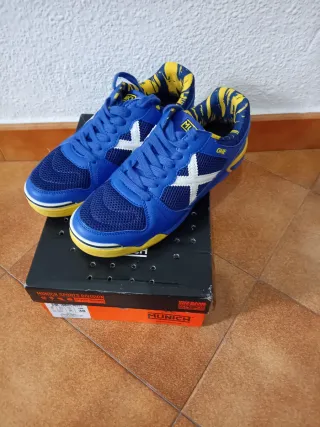 Zapatillas Fútbol Munich Azul y Amarillo