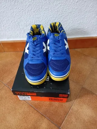 Zapatillas Fútbol Munich Azul y Amarillo