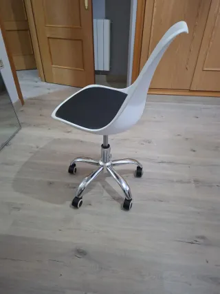 Silla de oficina Silla blanca y negra