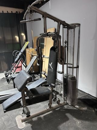 Aparato de pesas multifunción