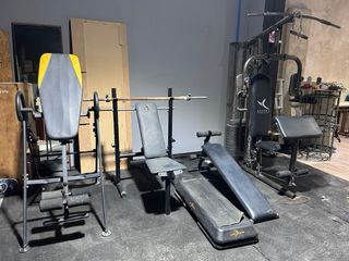 Aparato de pesas multifunción