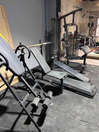 Aparato de pesas multifunción