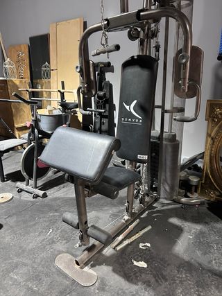 Aparato de pesas multifunción