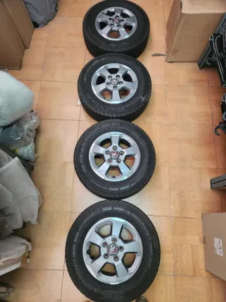 Llantas 15 Fiat con Neumáticos Michelin