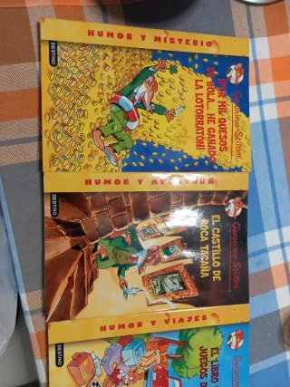 3 libros. 3 euros cada uno