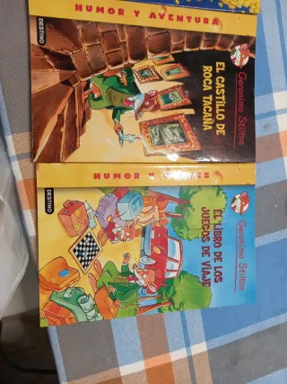3 libros. 3 euros cada uno