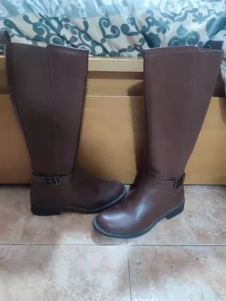 Botas altas marrones como nuevas talla 38