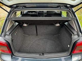 Volkswagen Golf 2004