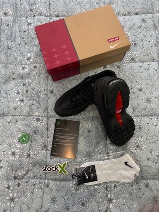 Nike Air Max 95 x Levi's Negras