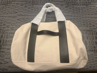 Bolso de viaje Zara beige y negro