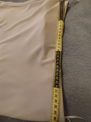 Falda larga Zara gris claro. Estupenda caída.