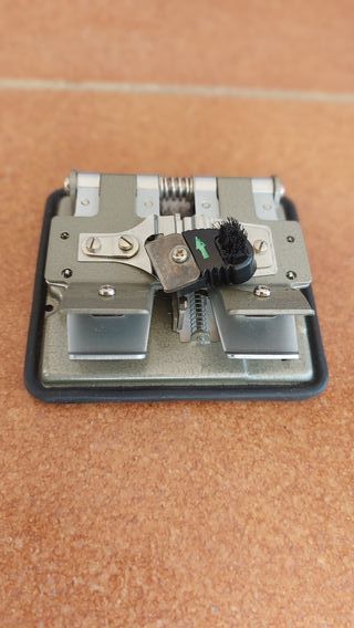 Proyector Erno Dual-8 y Hama Telescreen