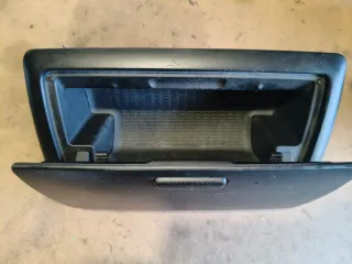 Guantera pequeña BMW Serie 1 E81 E87