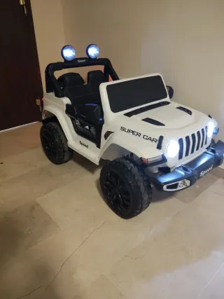 Auto elettrica per bambini poco usata