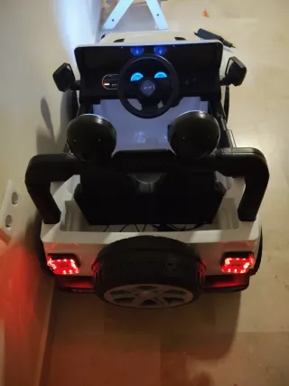 Auto elettrica per bambini poco usata