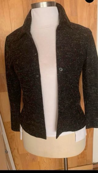 Chaqueta jaspeada negra y multicolor